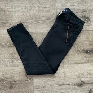 Black skinny jeans